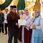 Sekretaris Camat Muara Muntai Hadiri Acara Pelepasan Siswa SDN 001